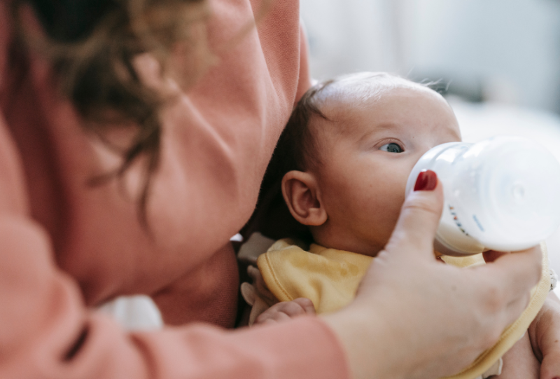 baby-drinking-milk